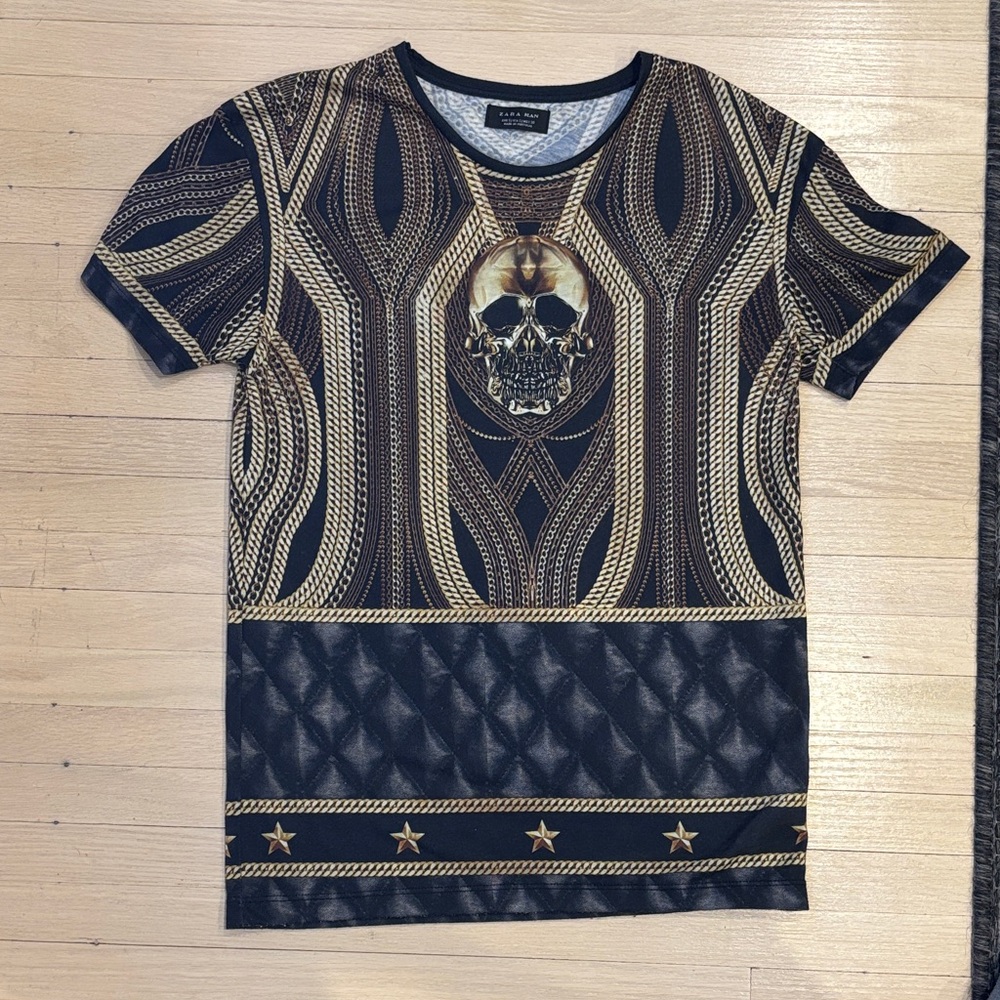 Zara Men's Ornate Skull Tee - Black and Gold